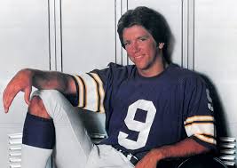 Former Vikings QB Tommy Kramer Reveals Dementia Diagnosis.